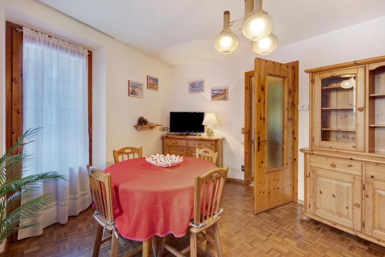 A Due Passi Valdidentro Apartment Isolaccia Bagian luar foto