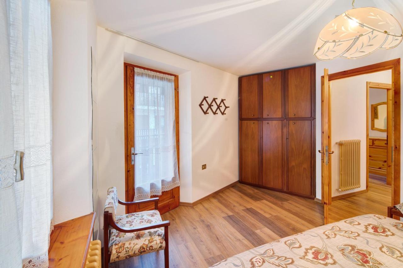 A Due Passi Valdidentro Apartment Isolaccia Bagian luar foto