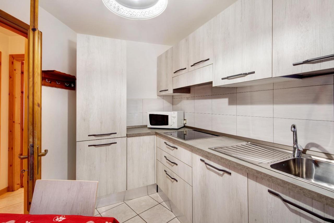 A Due Passi Valdidentro Apartment Isolaccia Bagian luar foto