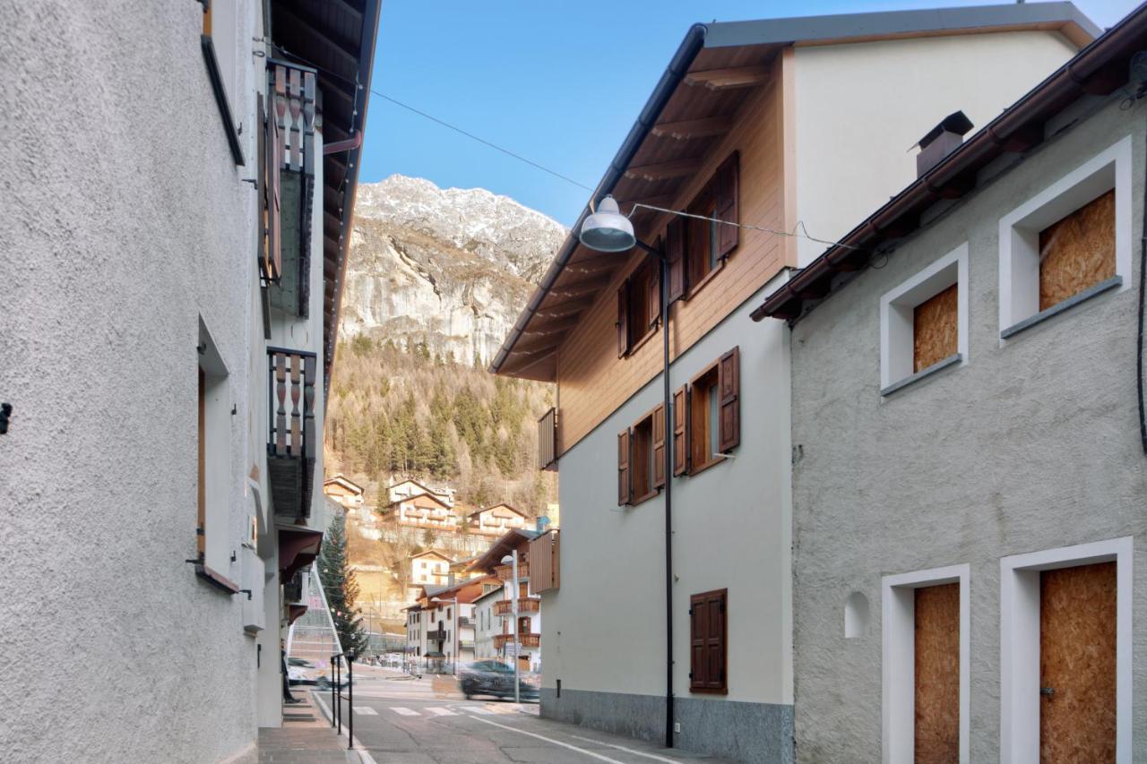 A Due Passi Valdidentro Apartment Isolaccia Bagian luar foto