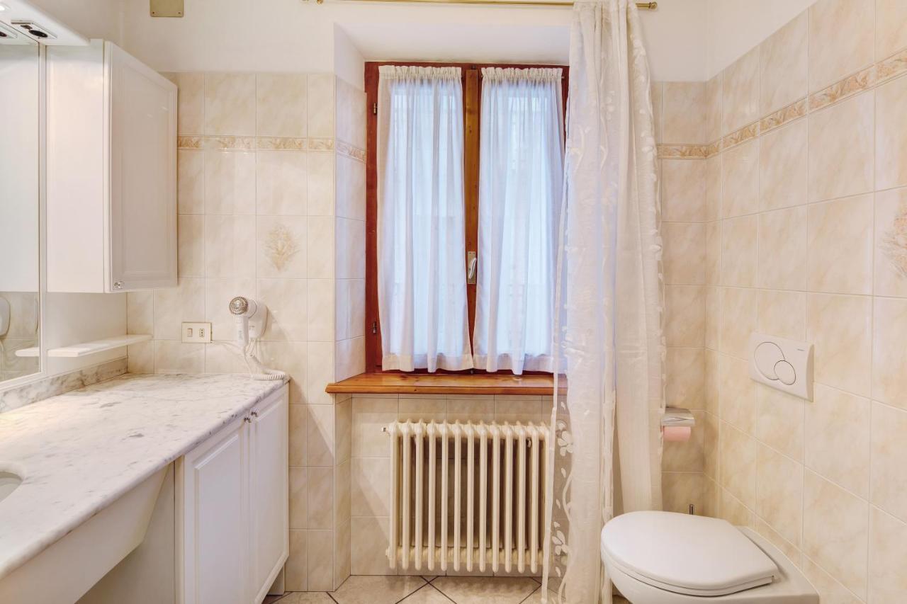 A Due Passi Valdidentro Apartment Isolaccia Bagian luar foto