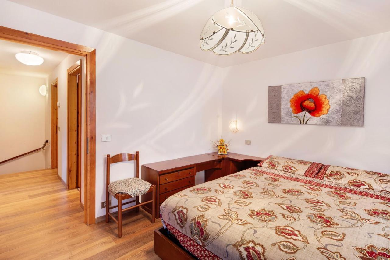 A Due Passi Valdidentro Apartment Isolaccia Bagian luar foto