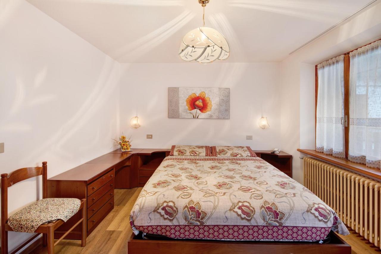 A Due Passi Valdidentro Apartment Isolaccia Bagian luar foto
